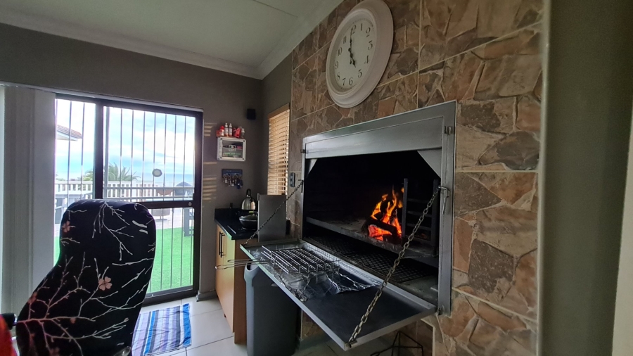 4 Bedroom Property for Sale in Dana Bay Western Cape